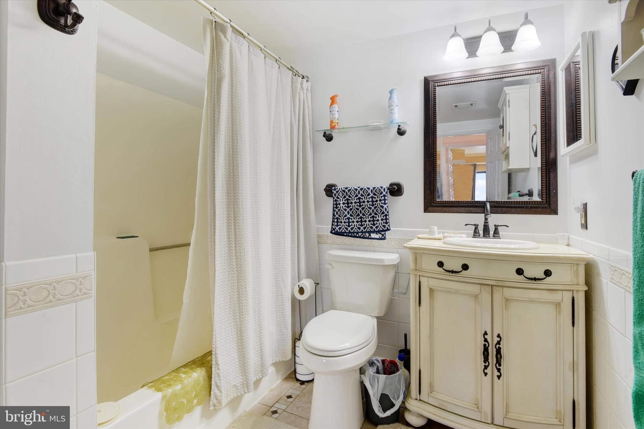 ROBERTS FIELD - Residential