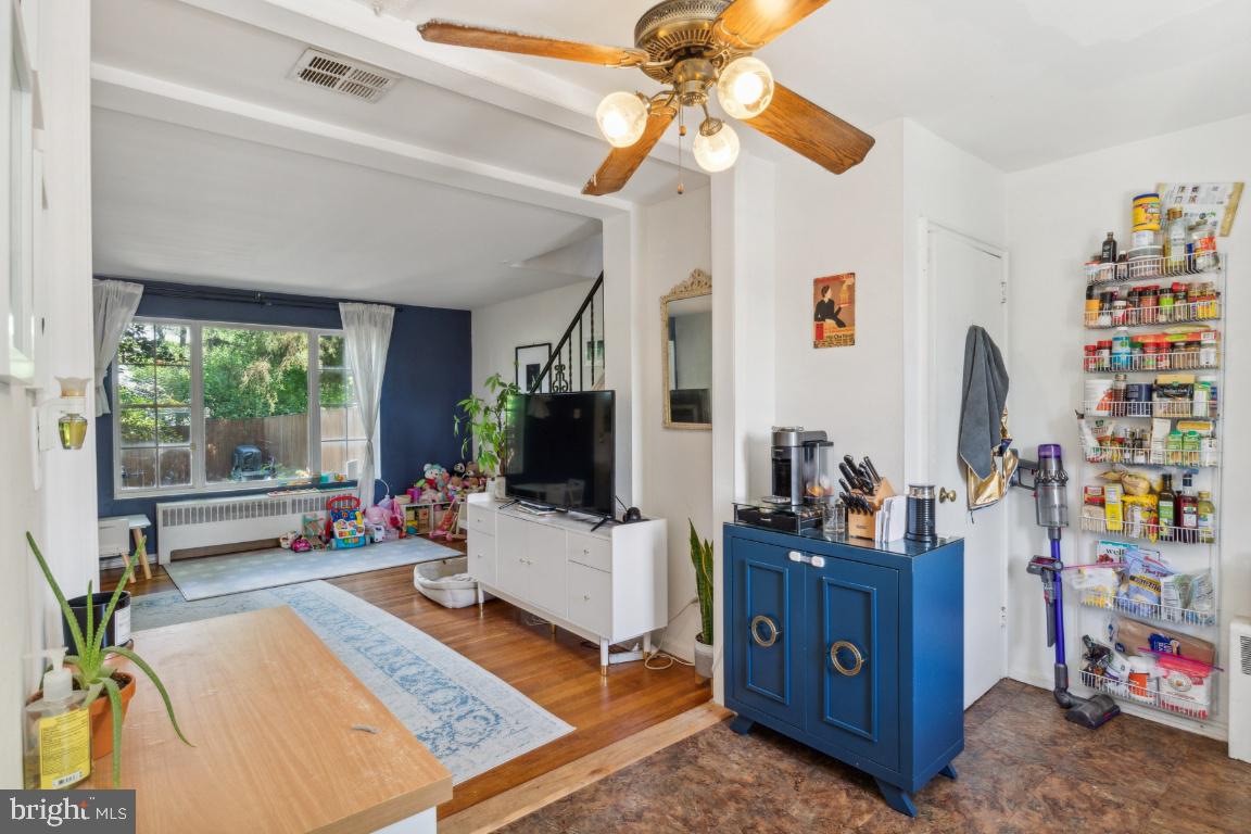 WARWICK VILLAGE - Residential Lease