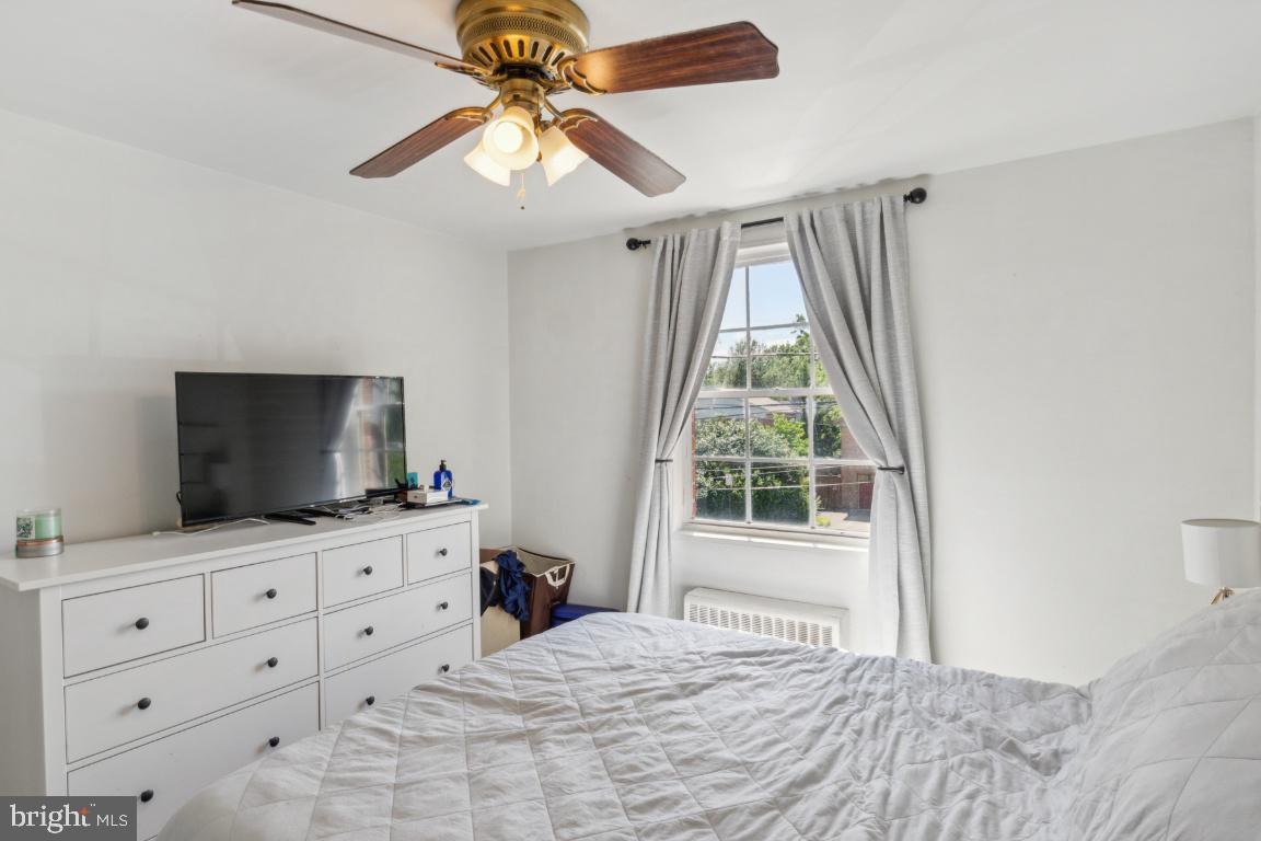 WARWICK VILLAGE - Residential Lease