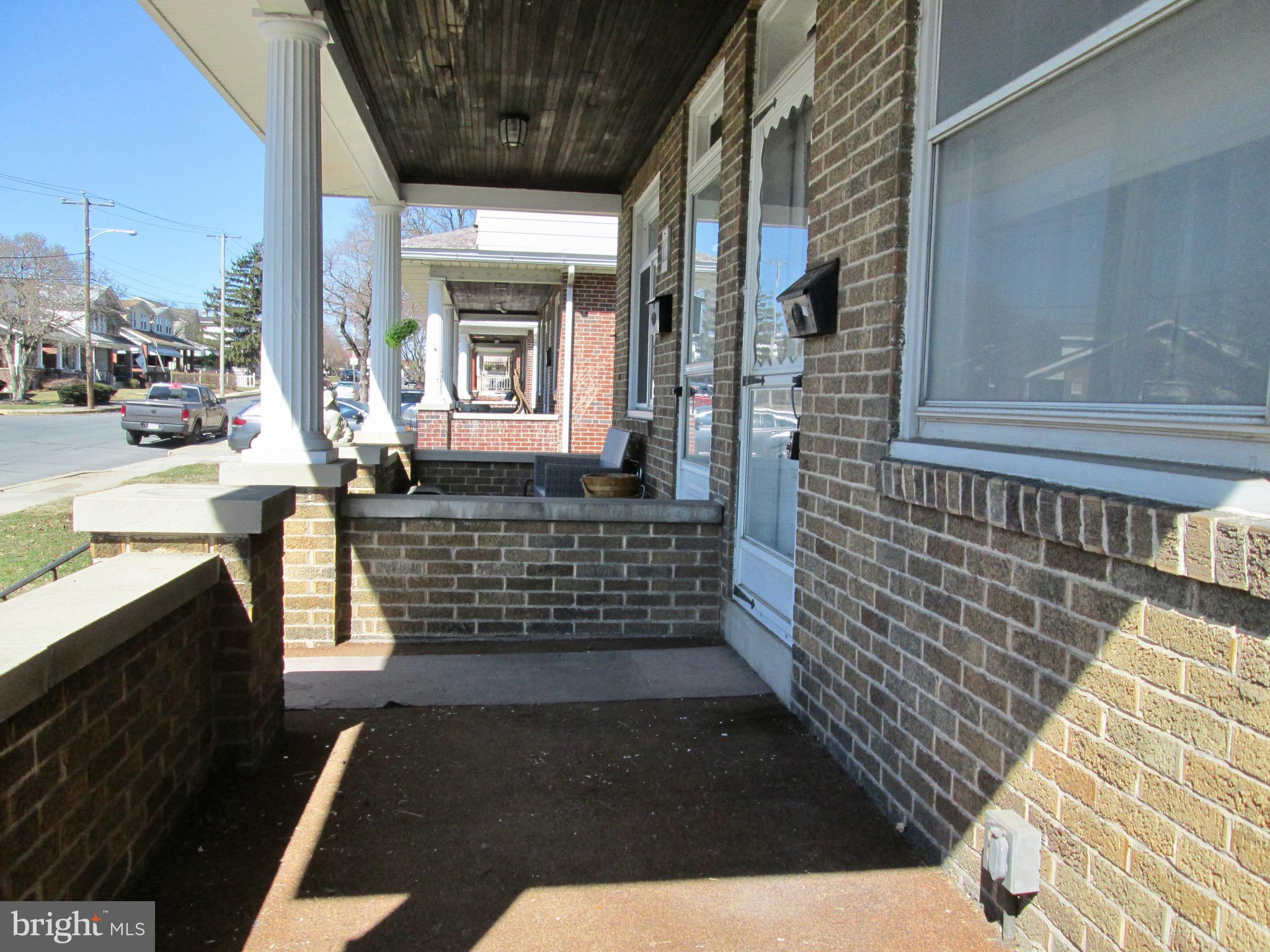 HYDE PARK - Residential