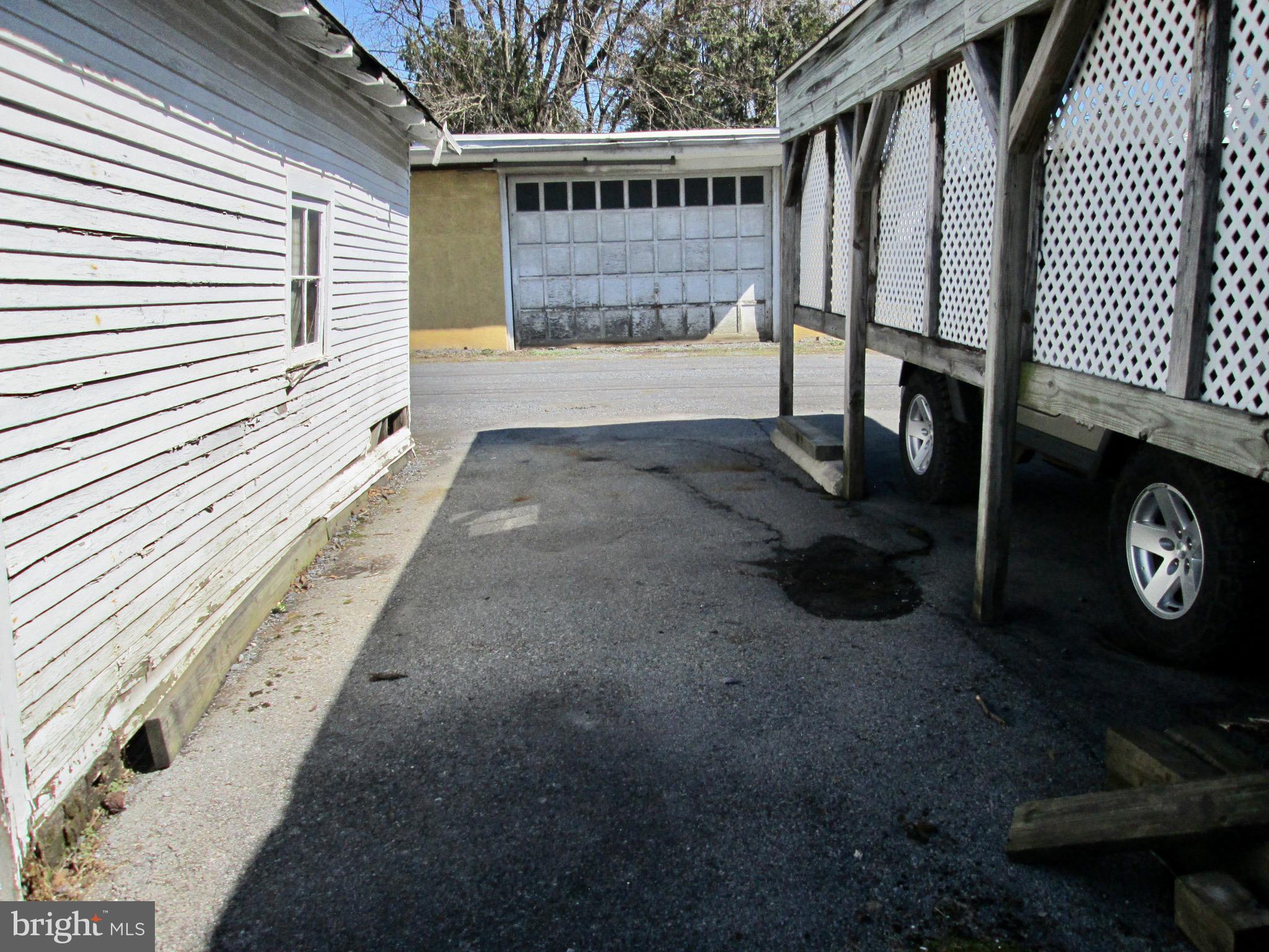 HYDE PARK - Residential