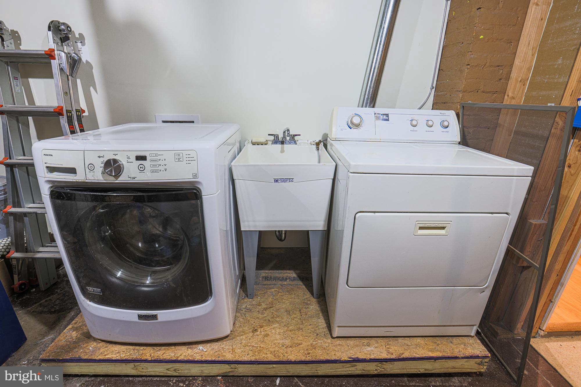 MOUNT WASHINGTON - Residential