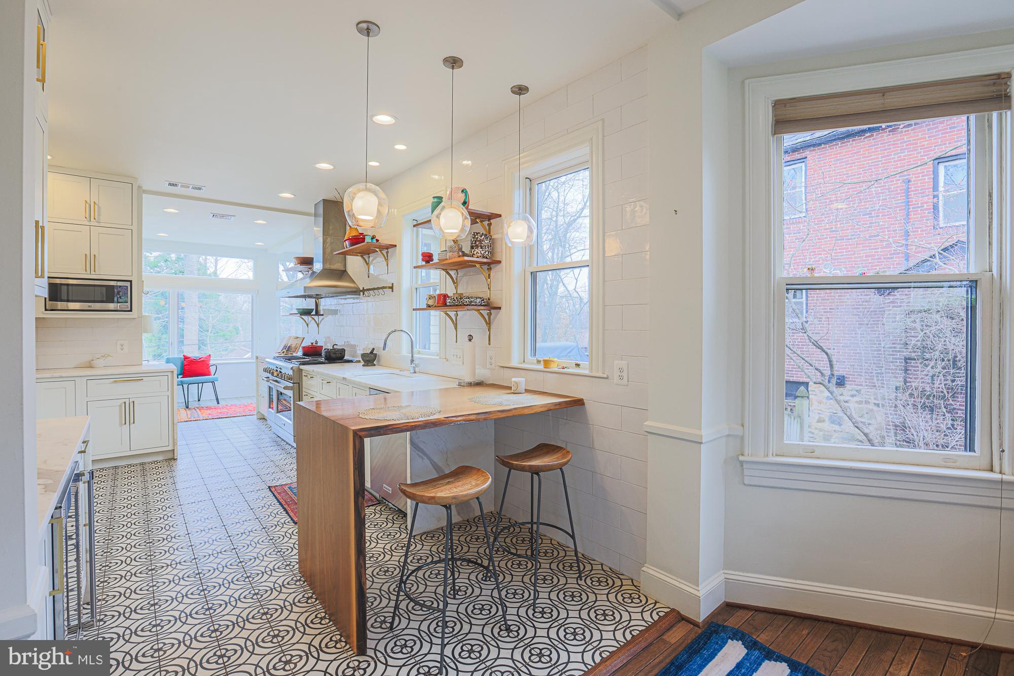 MOUNT WASHINGTON - Residential