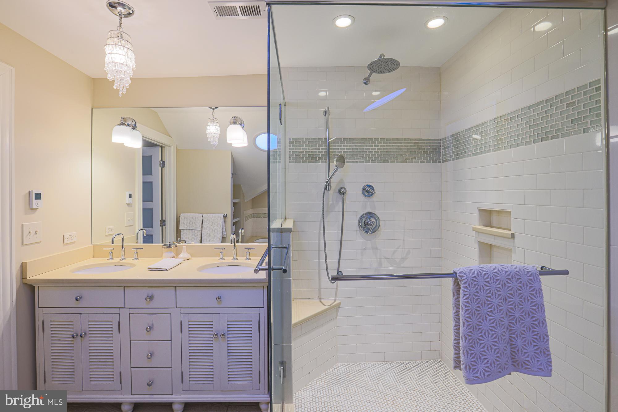 MOUNT WASHINGTON - Residential