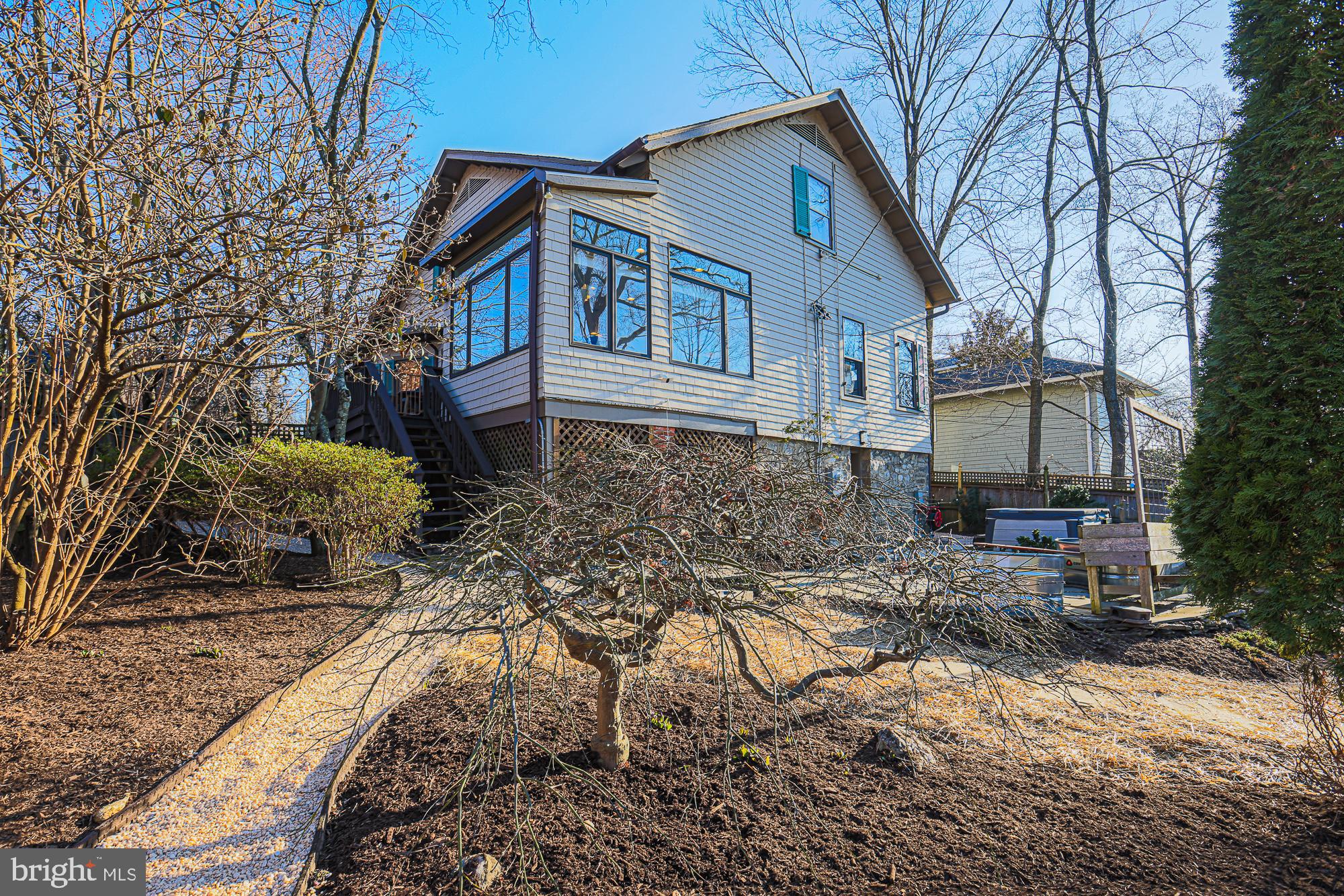 MOUNT WASHINGTON - Residential