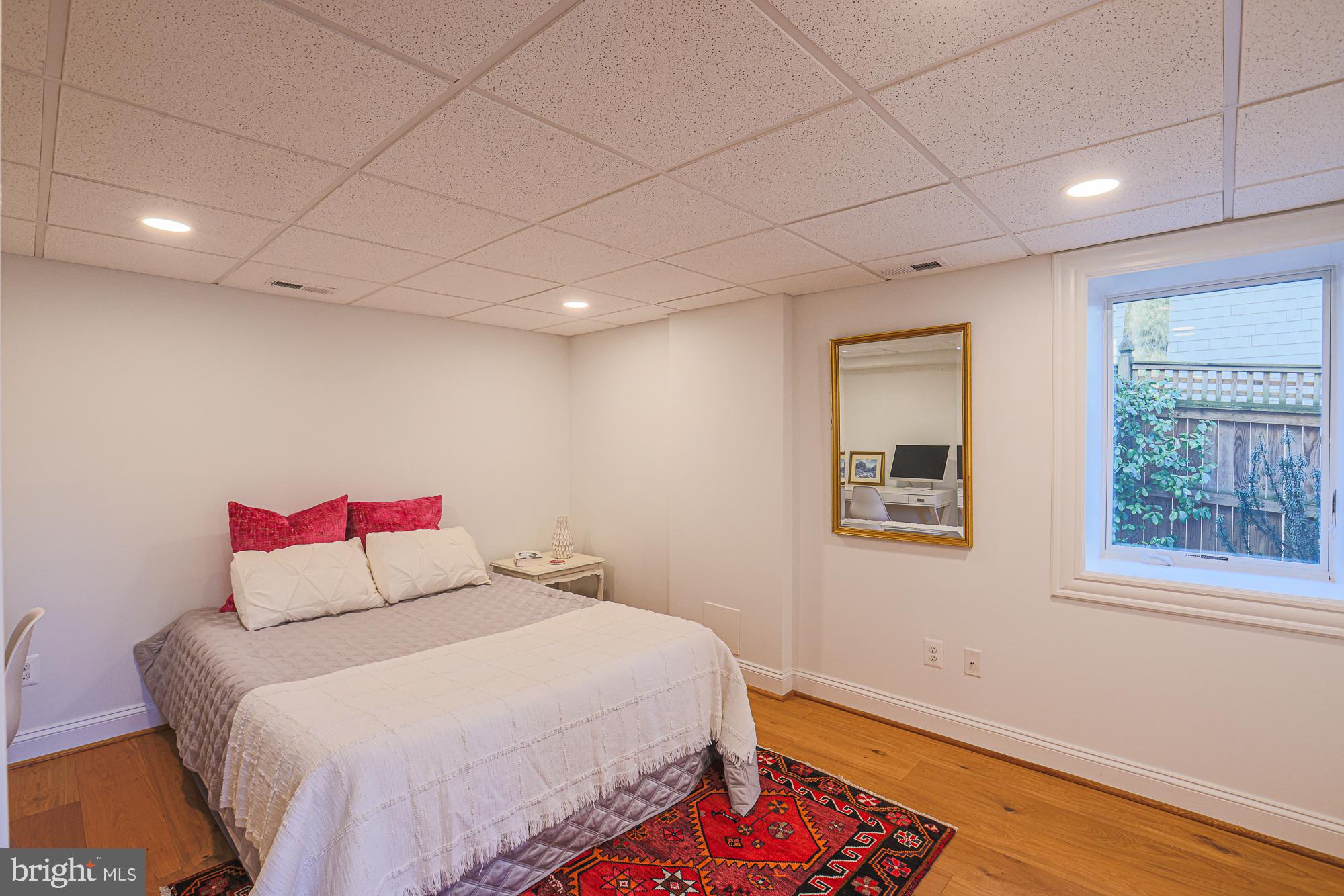 MOUNT WASHINGTON - Residential