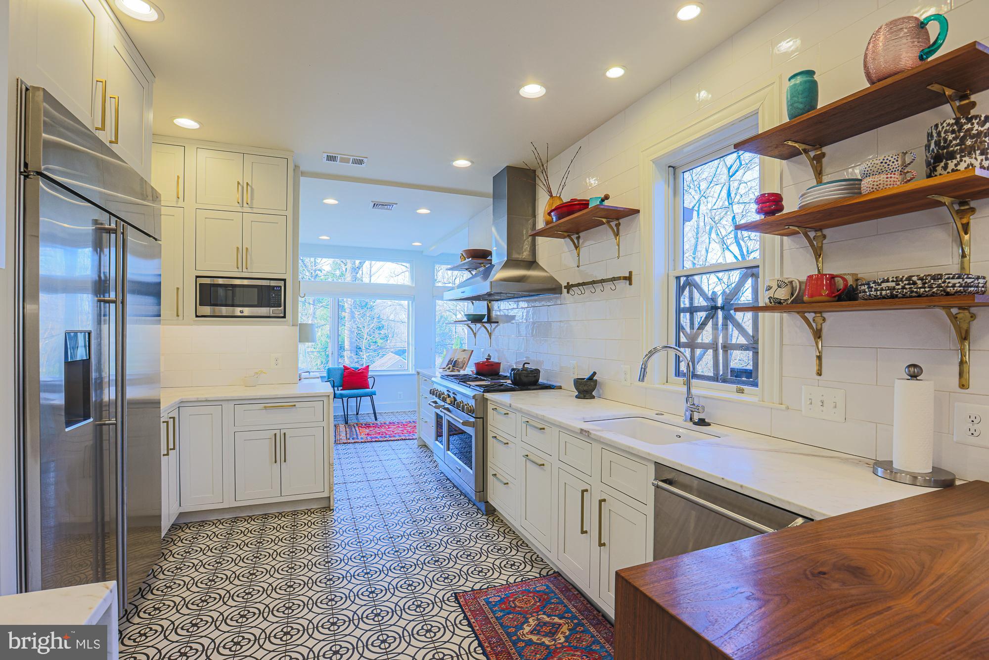 MOUNT WASHINGTON - Residential