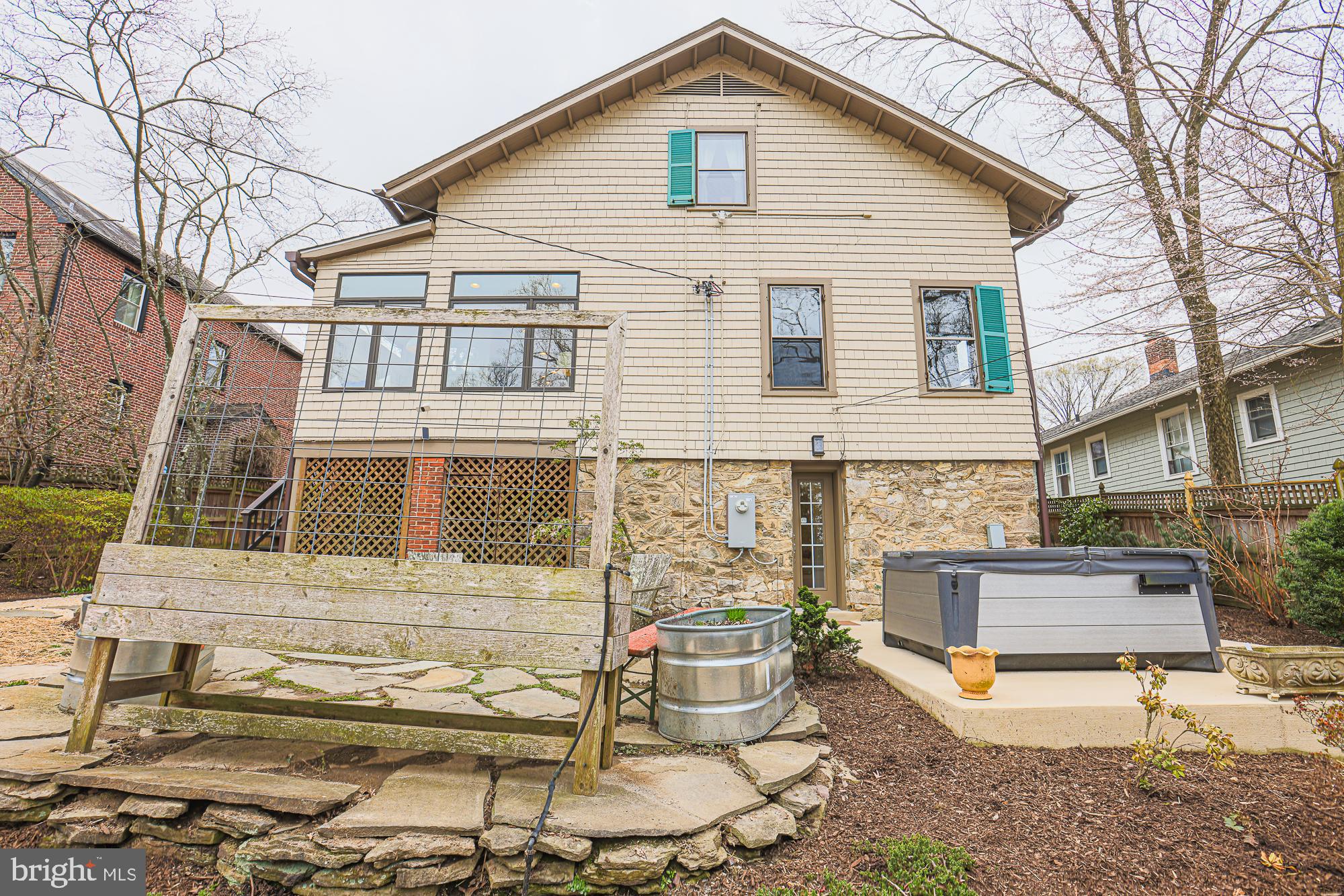 MOUNT WASHINGTON - Residential