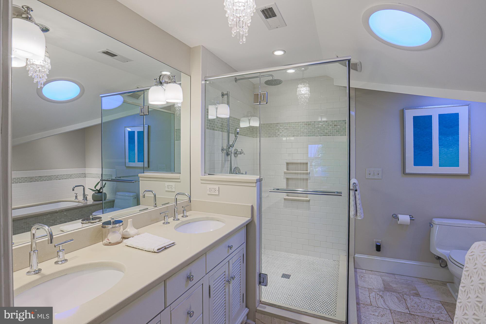 MOUNT WASHINGTON - Residential