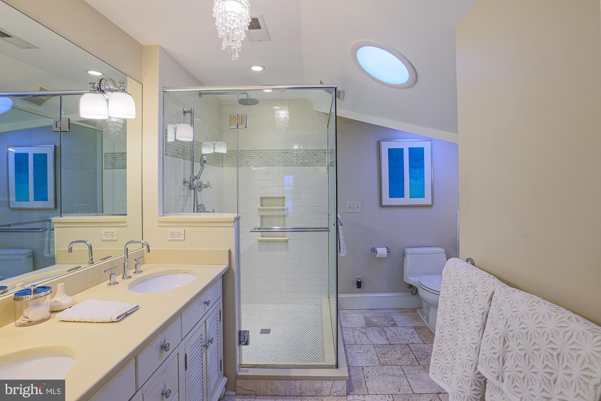 MOUNT WASHINGTON - Residential