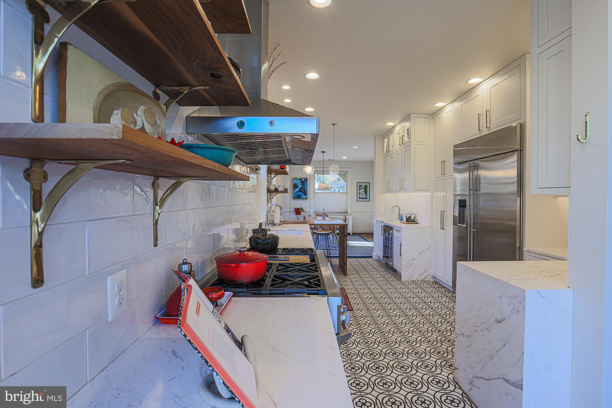 MOUNT WASHINGTON - Residential