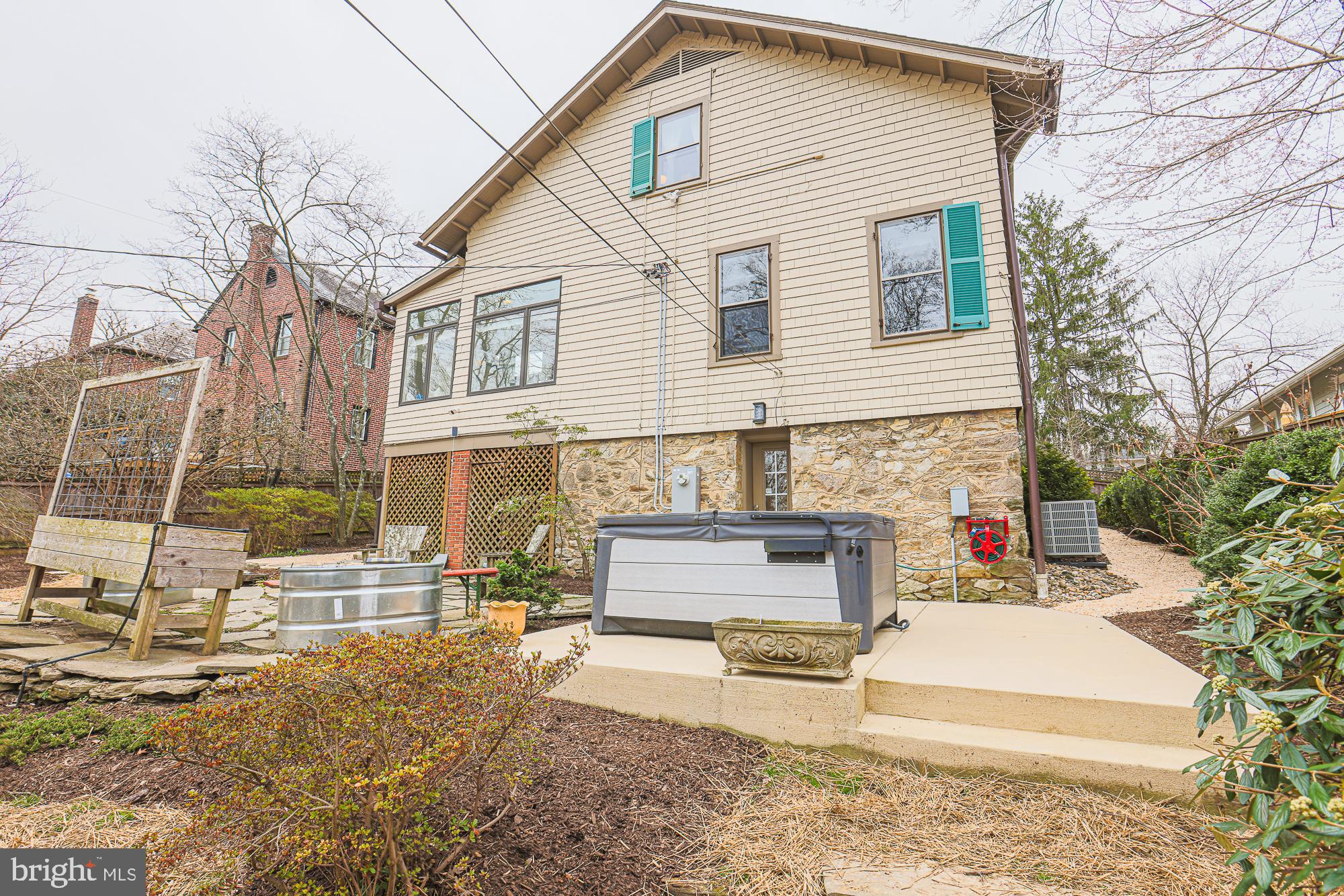 MOUNT WASHINGTON - Residential