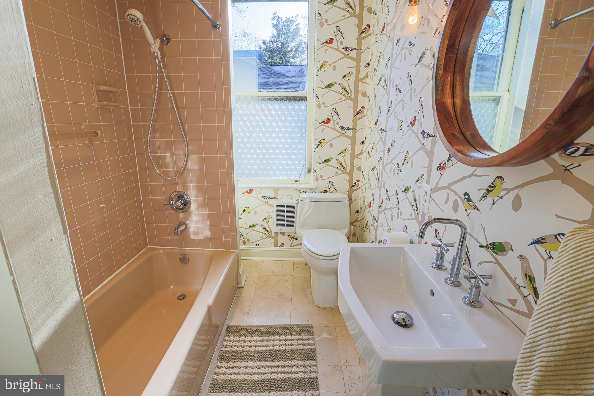 MOUNT WASHINGTON - Residential