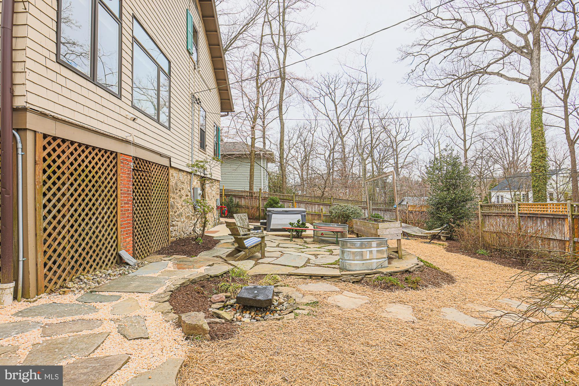 MOUNT WASHINGTON - Residential