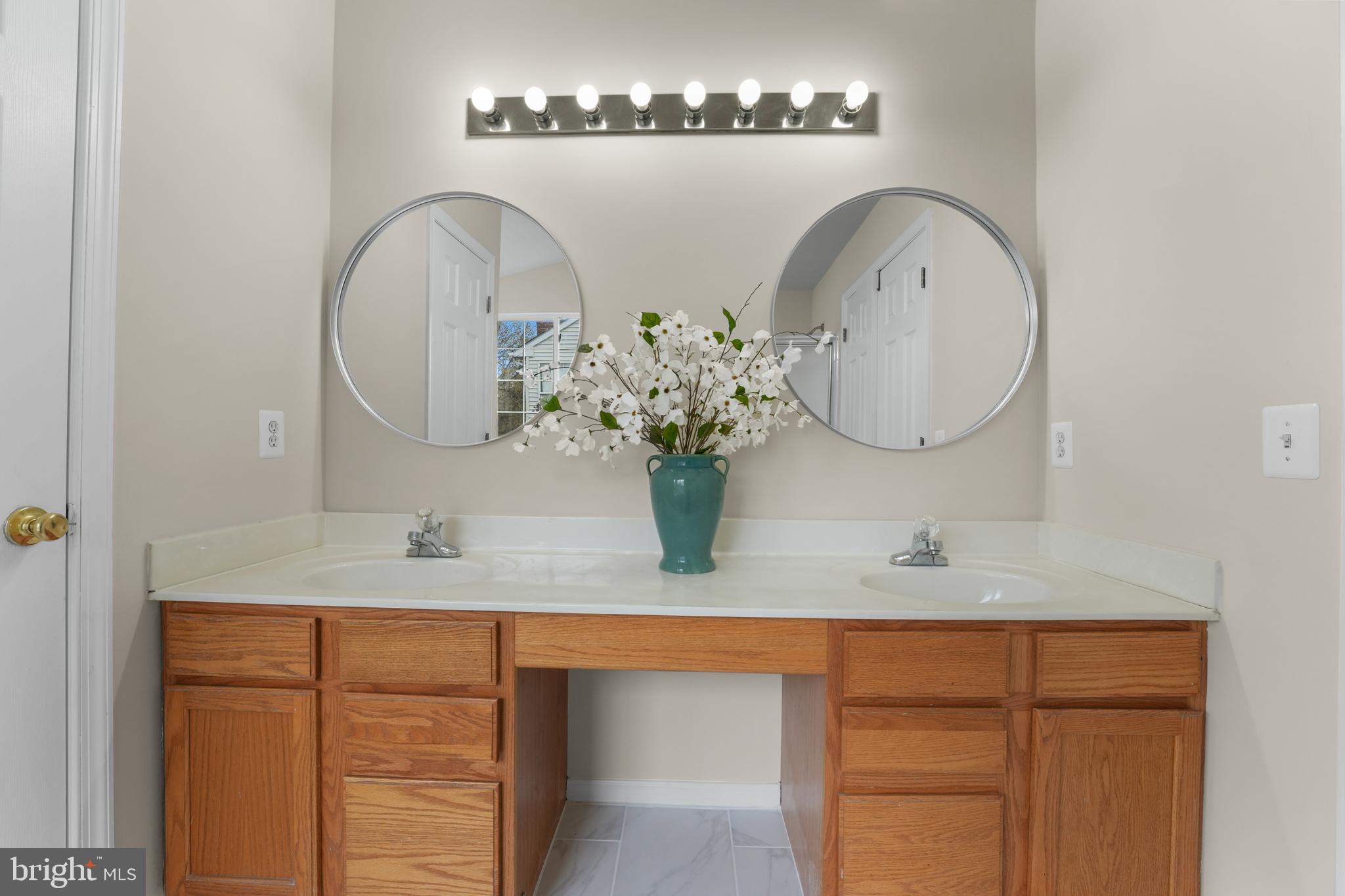 SHEFFIELD MANOR - Residential