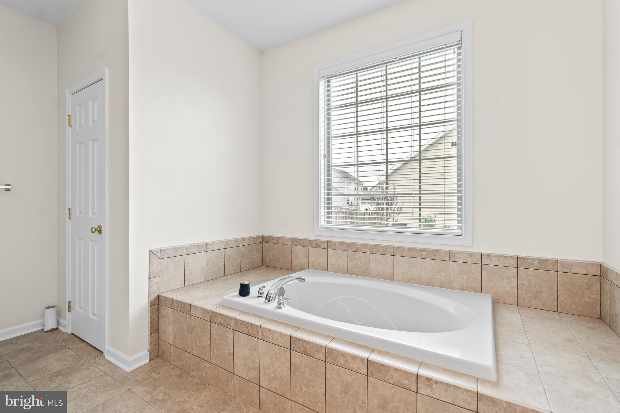BRIDLE CREEK - Residential