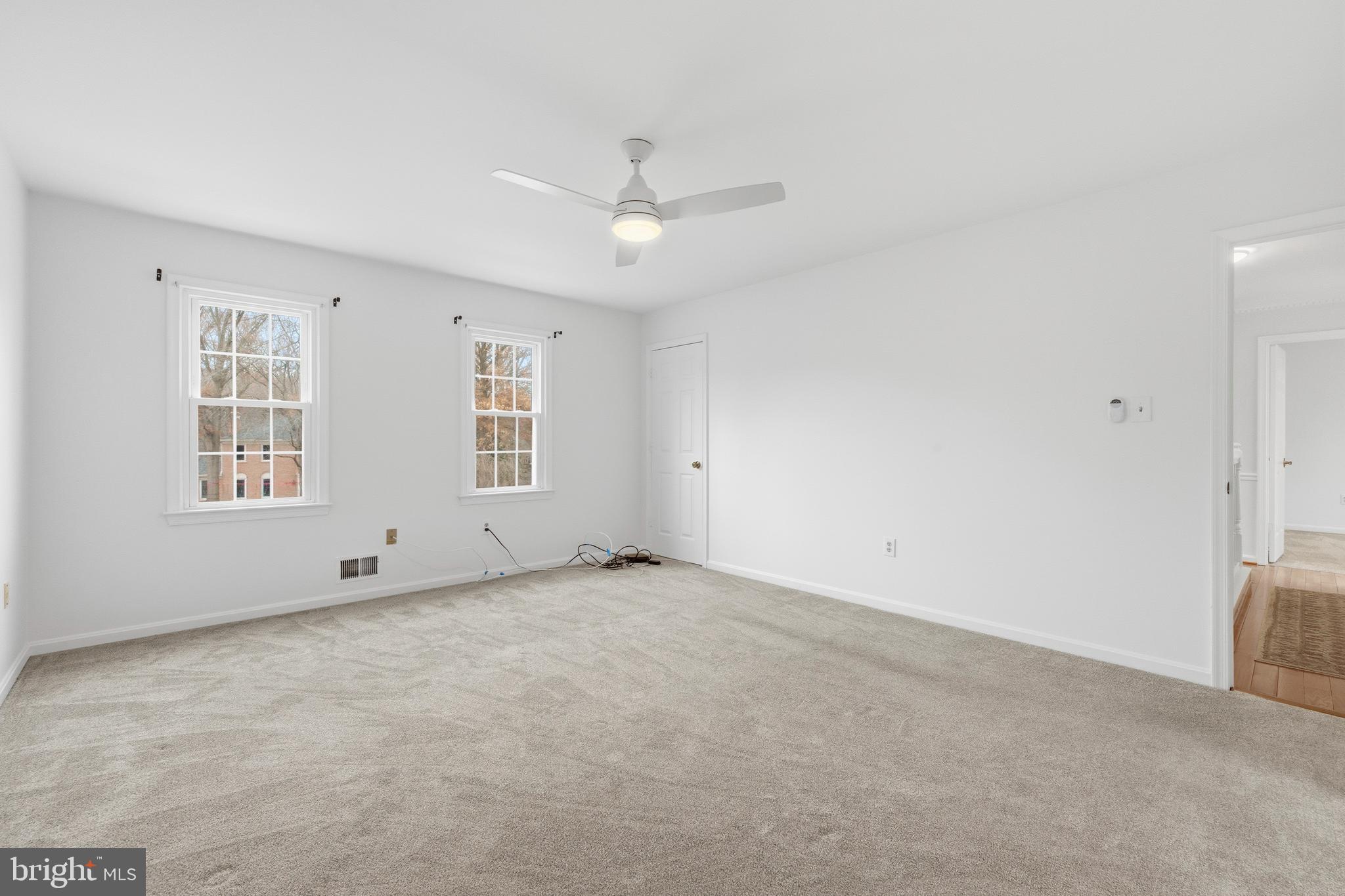 CHURCHILL - Residential