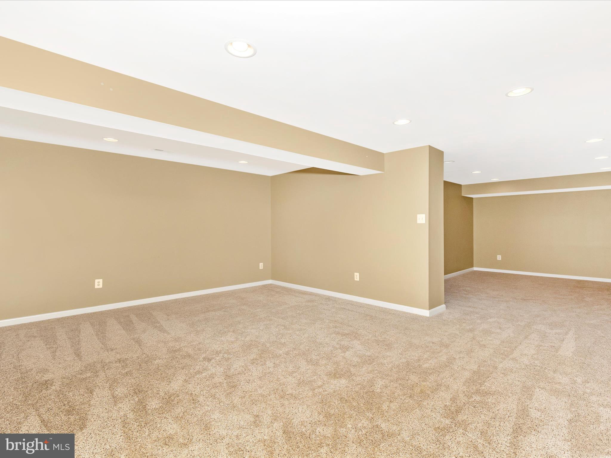 VILLAGES OF URBANA - Residential