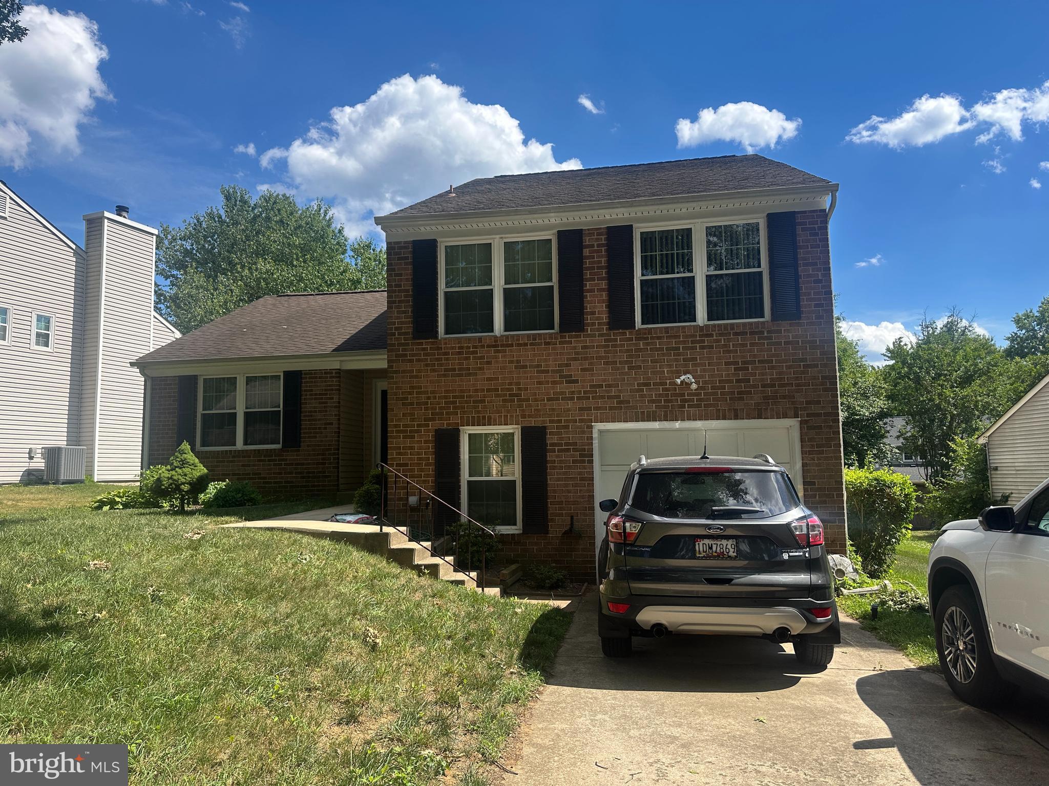 281 YALE COURT