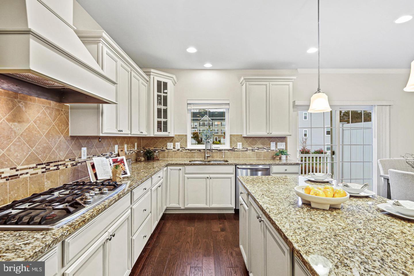 DORCHESTER VIEW - Residential Lease