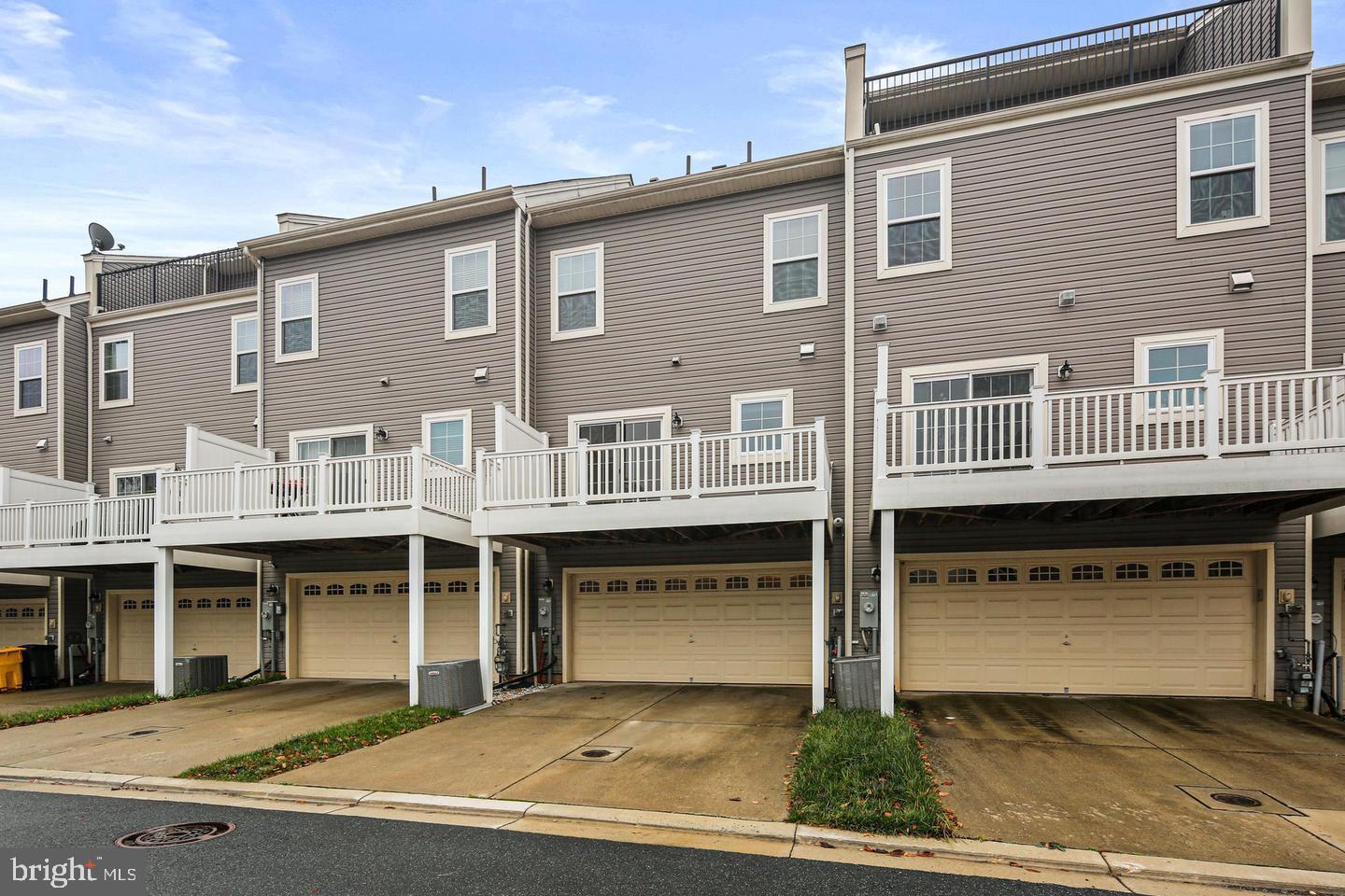 DORCHESTER VIEW - Residential Lease