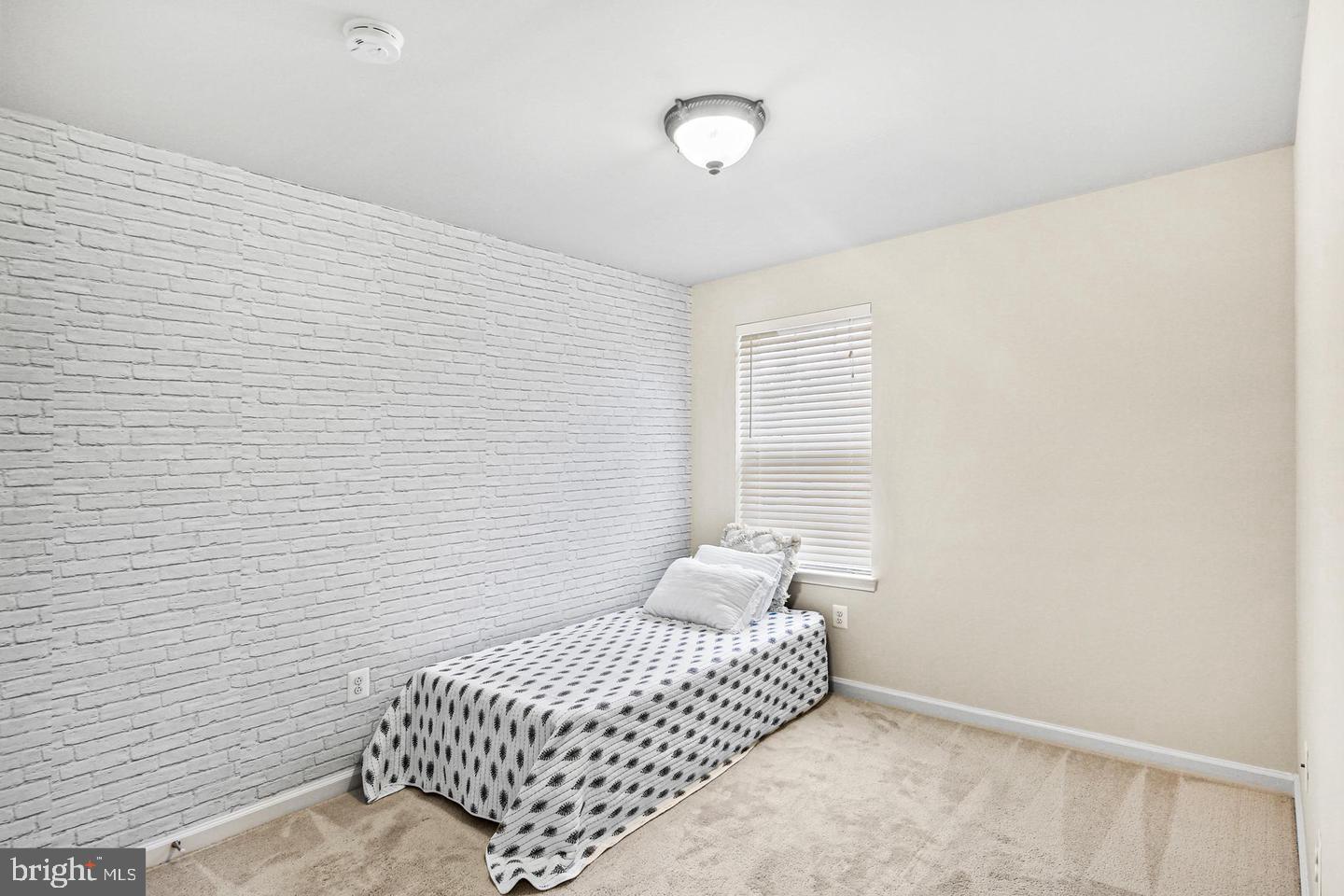 DORCHESTER VIEW - Residential Lease