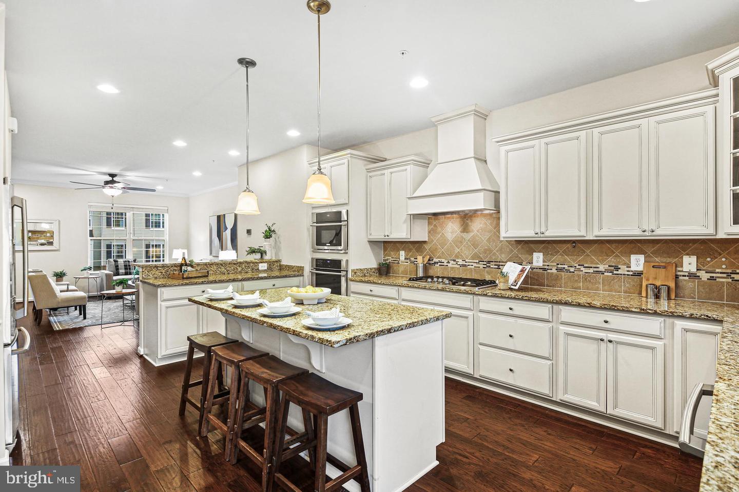 DORCHESTER VIEW - Residential Lease