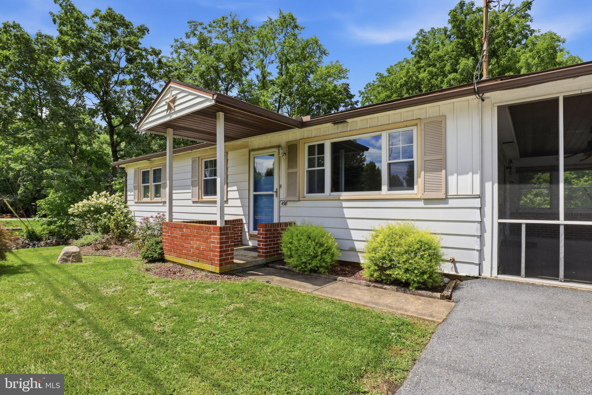 498 MIDDLETOWN ROAD