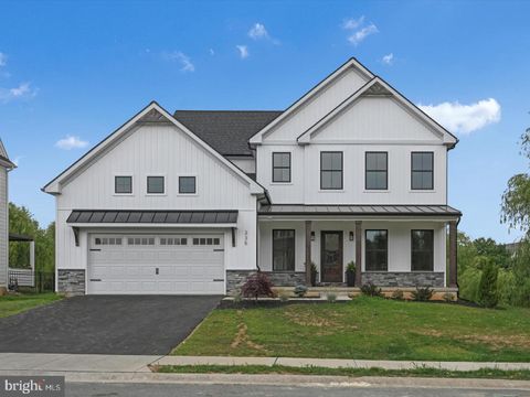 5780 WILD LILAC DRIVE EAST PETERSBURG PA 17520
