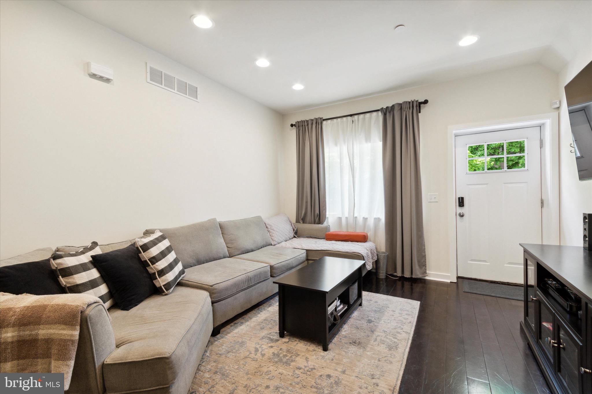 FISHTOWN - Residential Lease