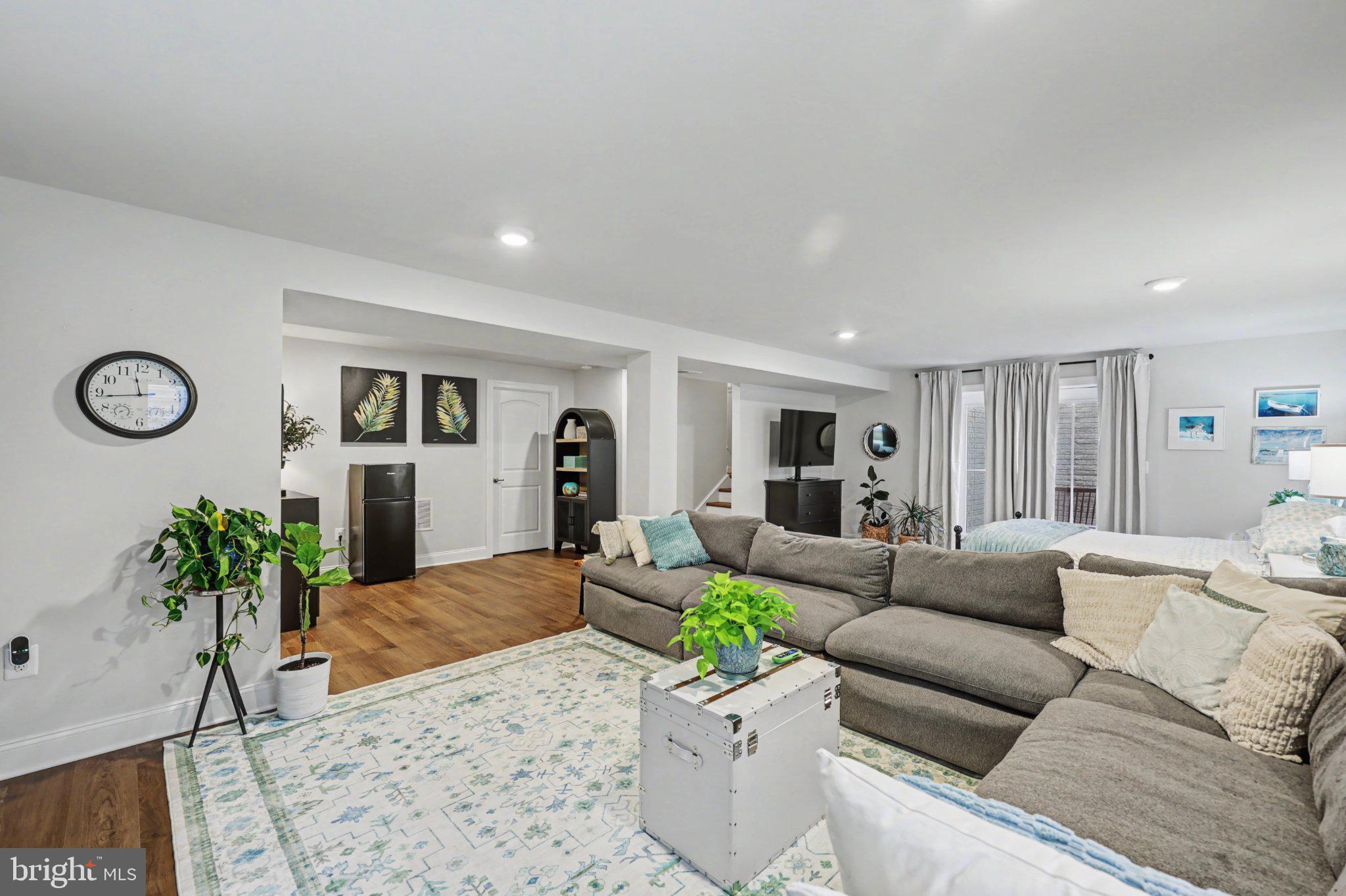 NI RIVER STATION - Residential