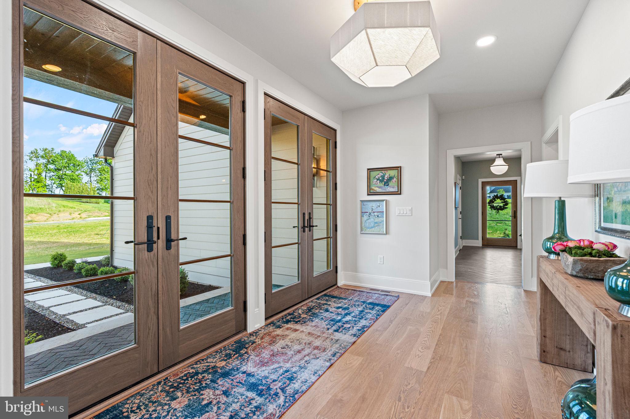 FARM CREST - Residential