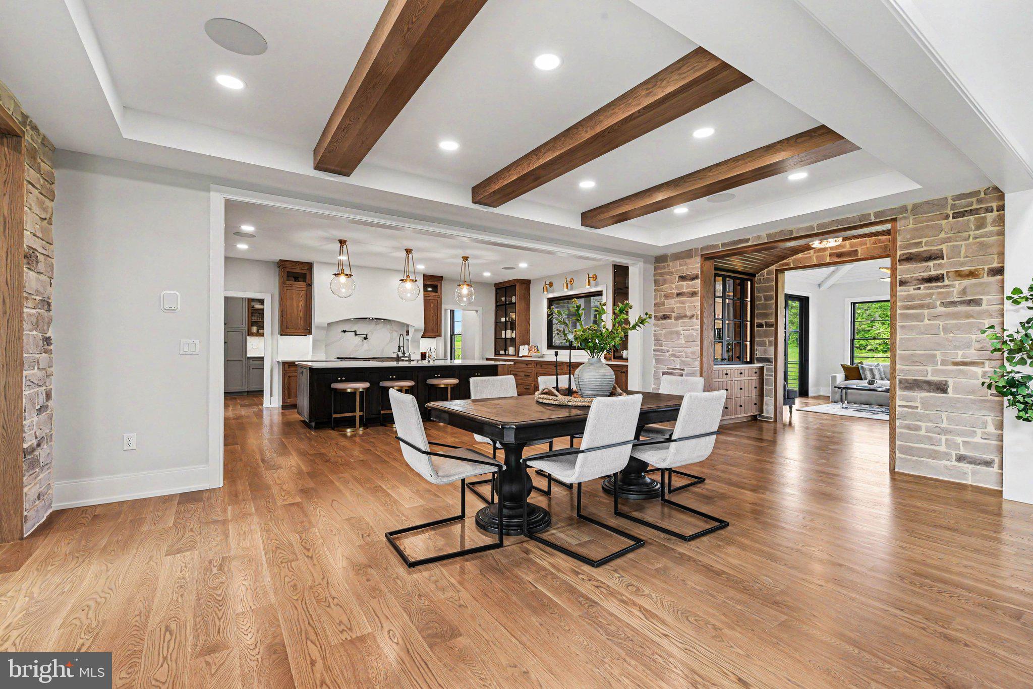 FARM CREST - Residential