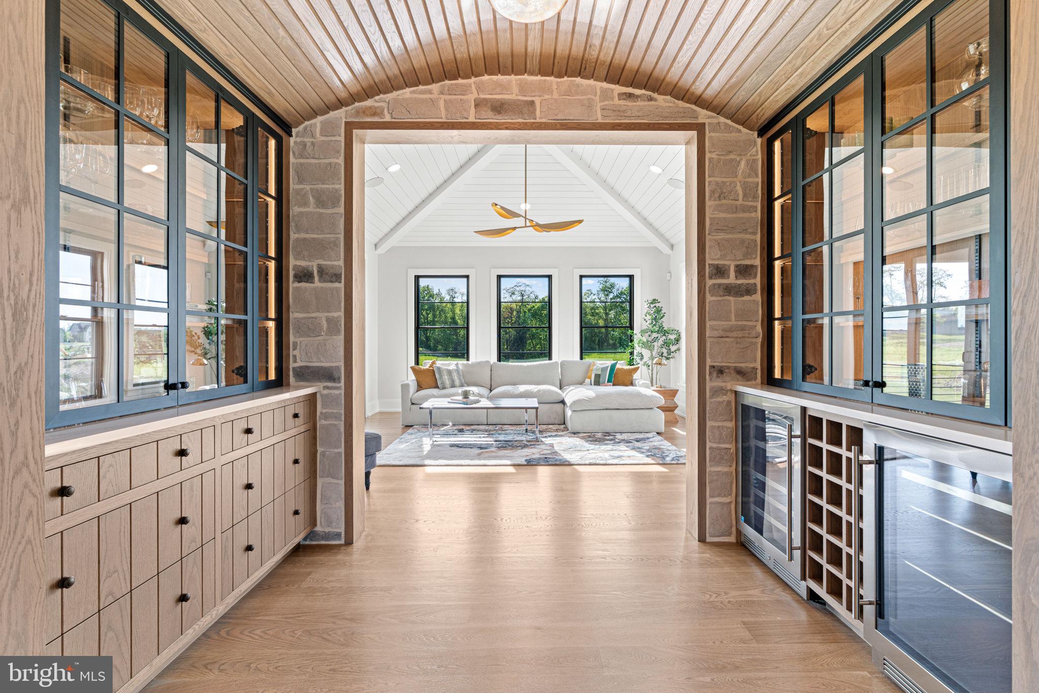 FARM CREST - Residential