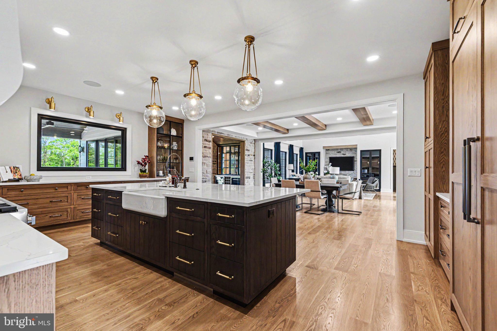 FARM CREST - Residential