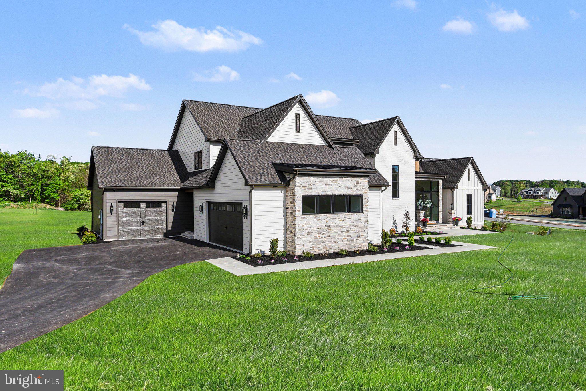 FARM CREST - Residential
