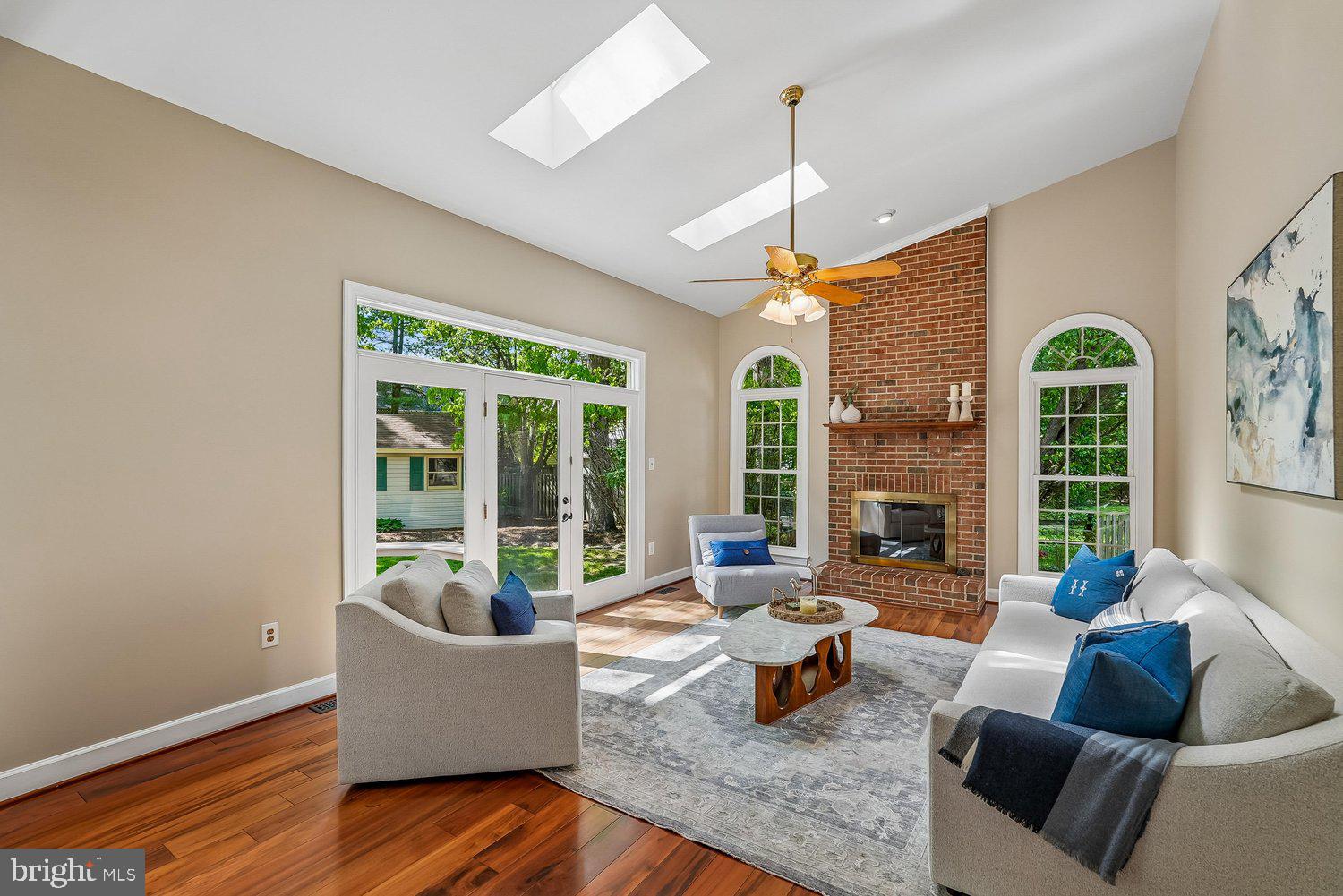 CLIFTON FARM - Residential