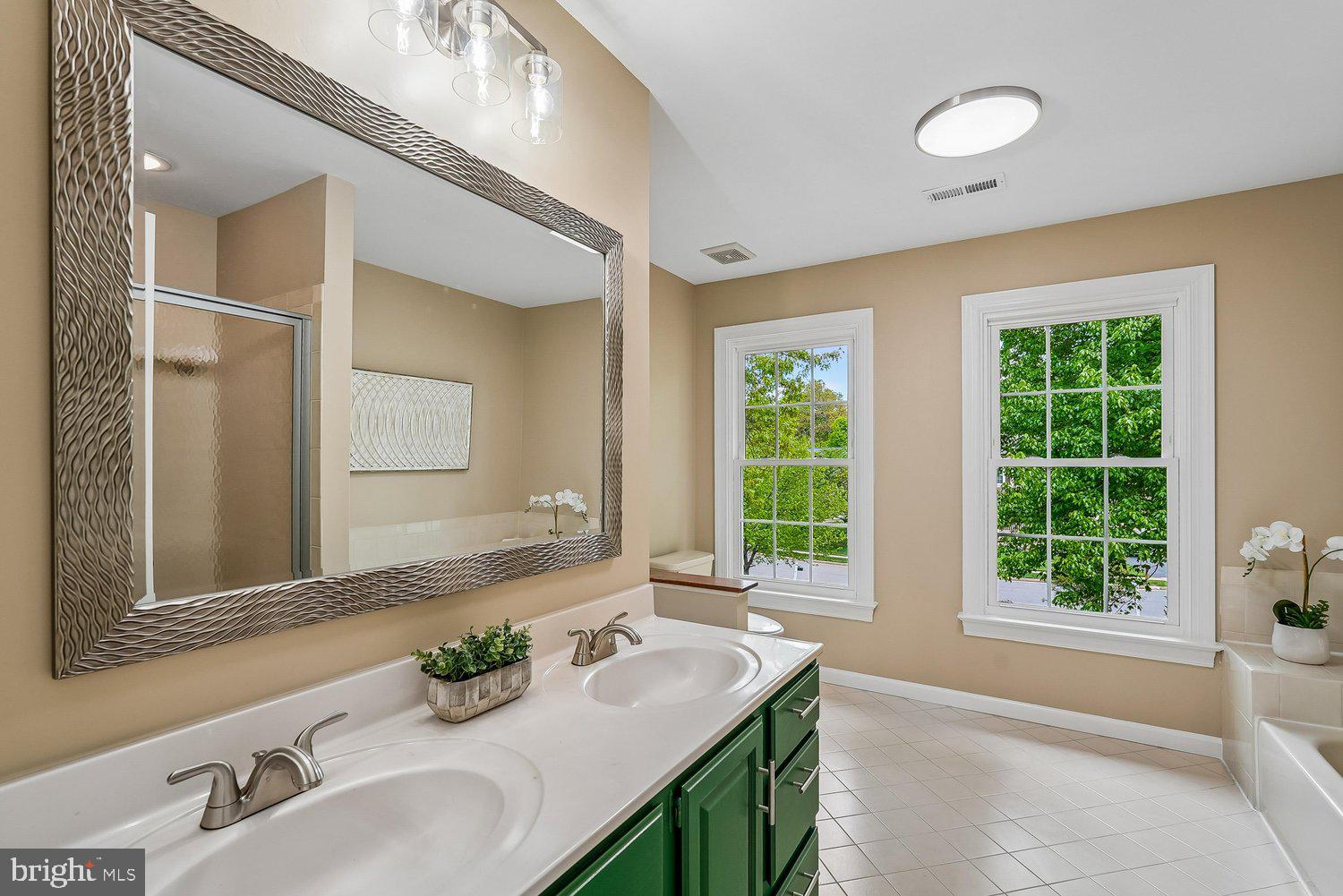 CLIFTON FARM - Residential