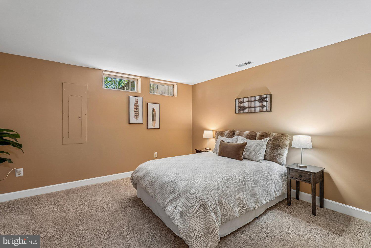 CLIFTON FARM - Residential