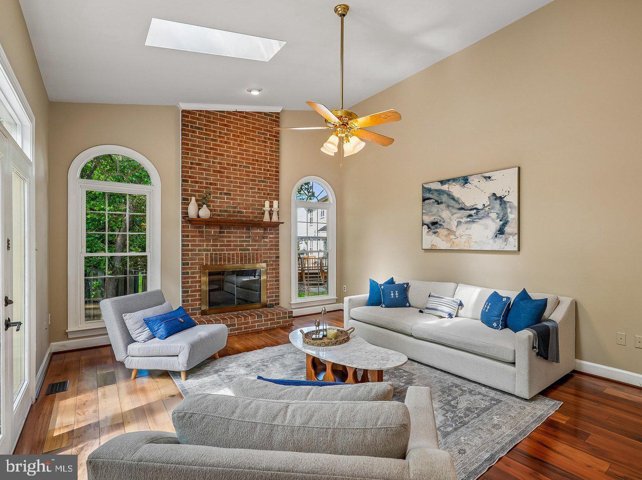 CLIFTON FARM - Residential