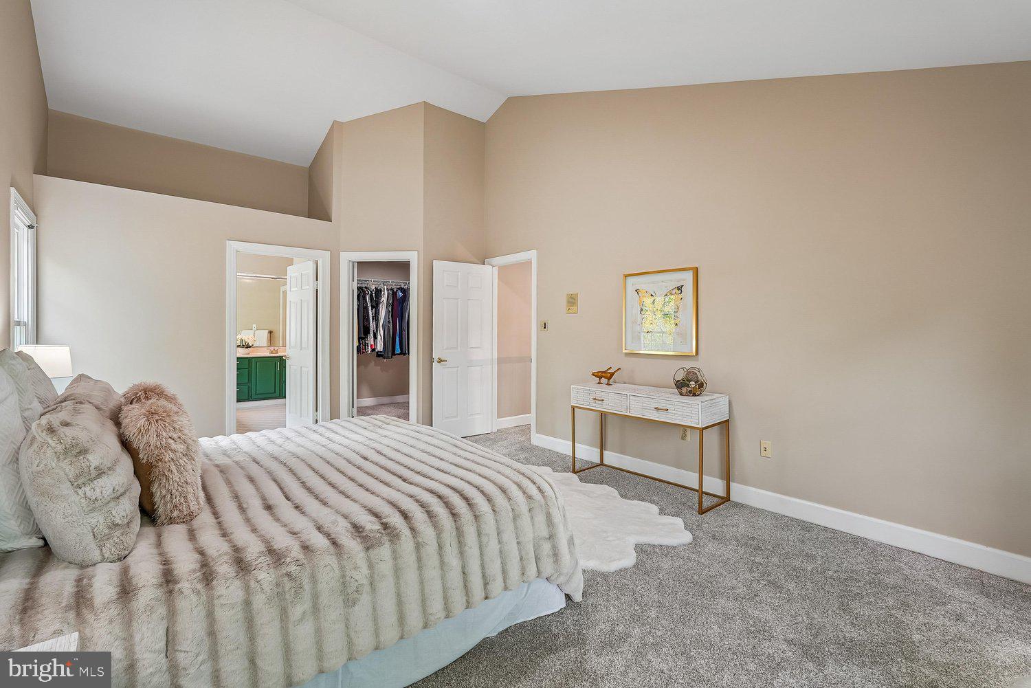 CLIFTON FARM - Residential