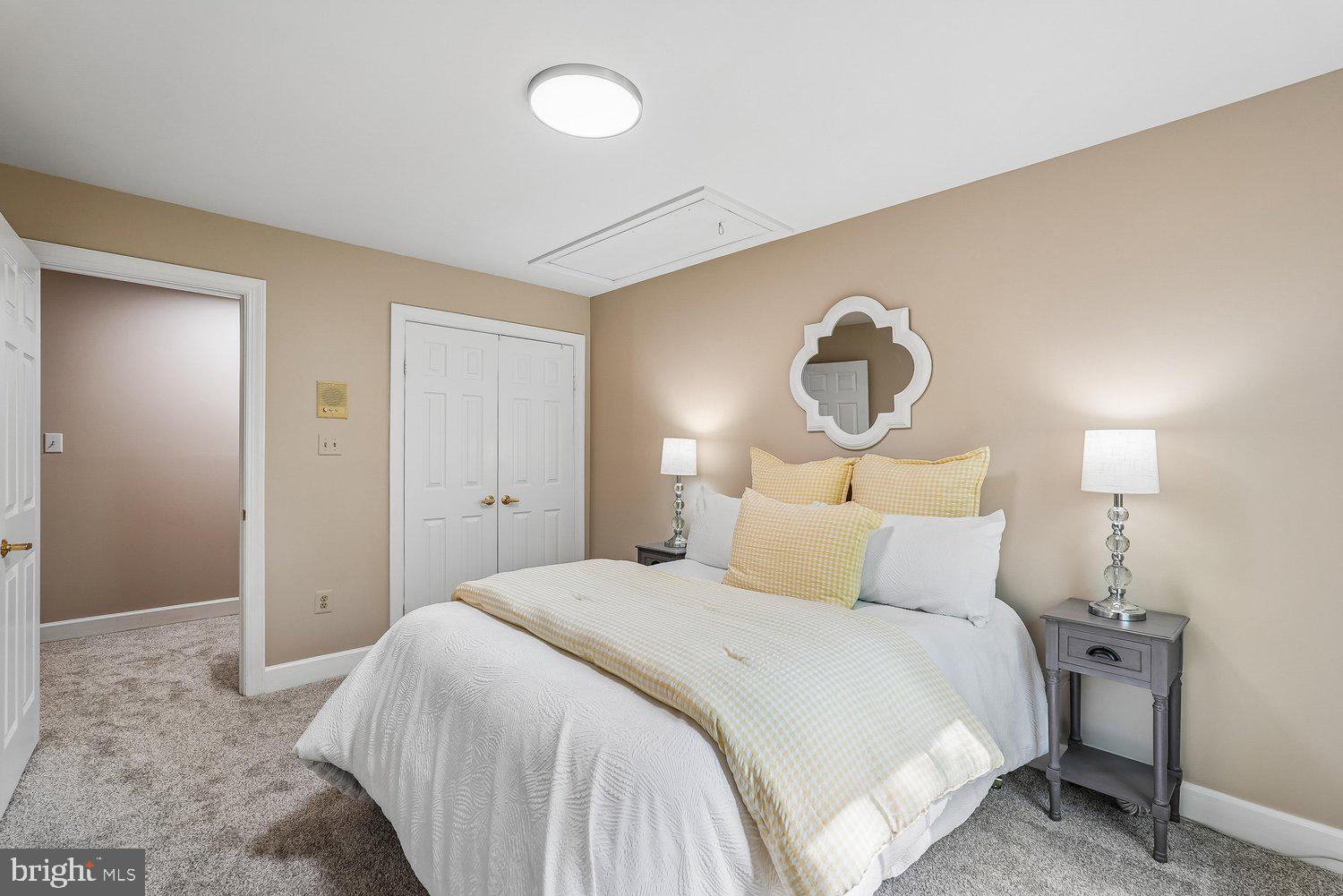 CLIFTON FARM - Residential