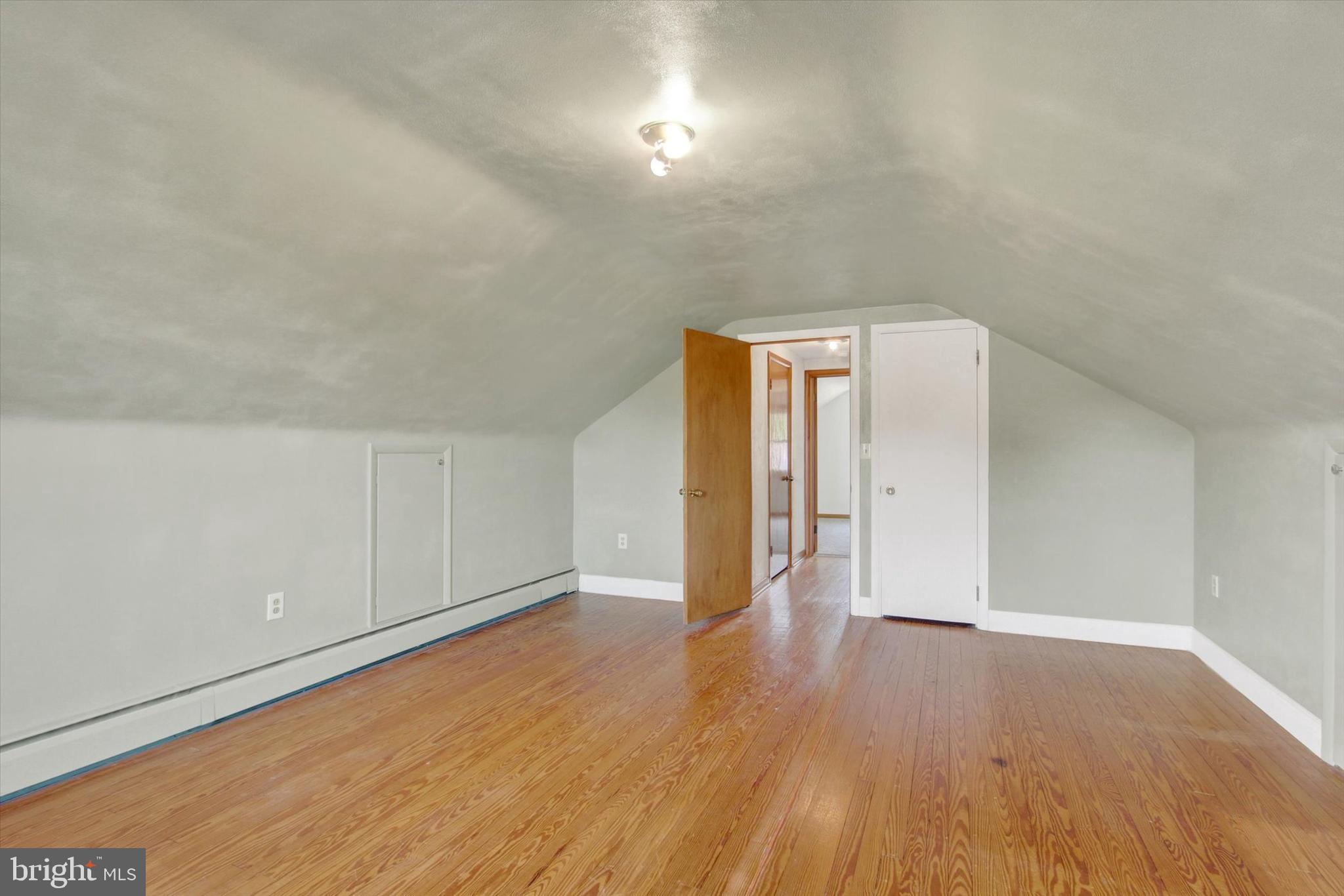 MCSHERRYSTOWN - Residential