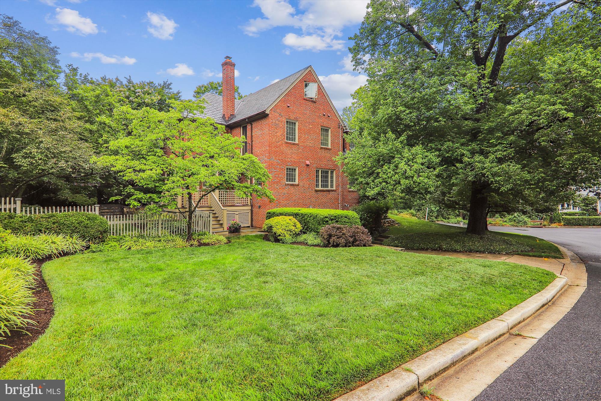 RIDGEWOOD VILLAGE - Residential