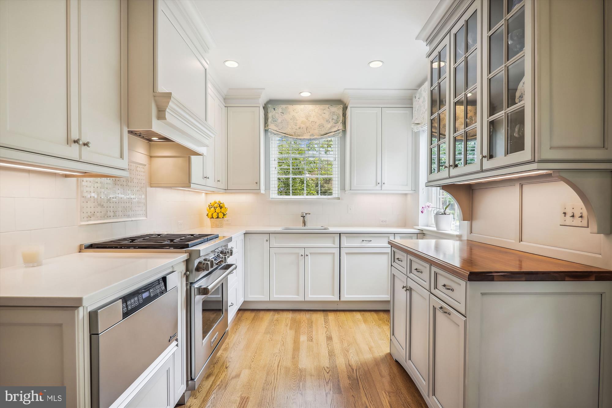 RIDGEWOOD VILLAGE - Residential