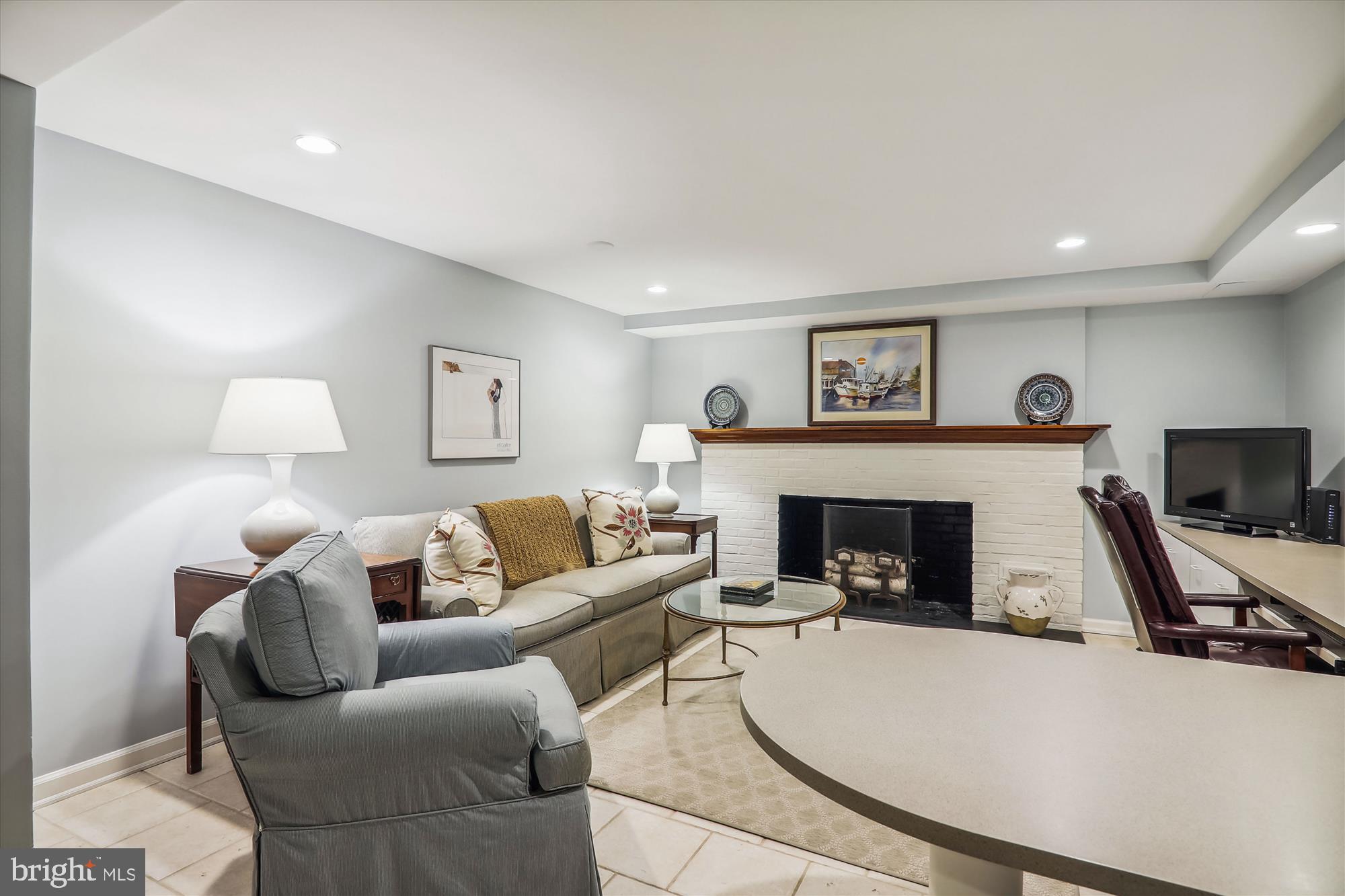 RIDGEWOOD VILLAGE - Residential