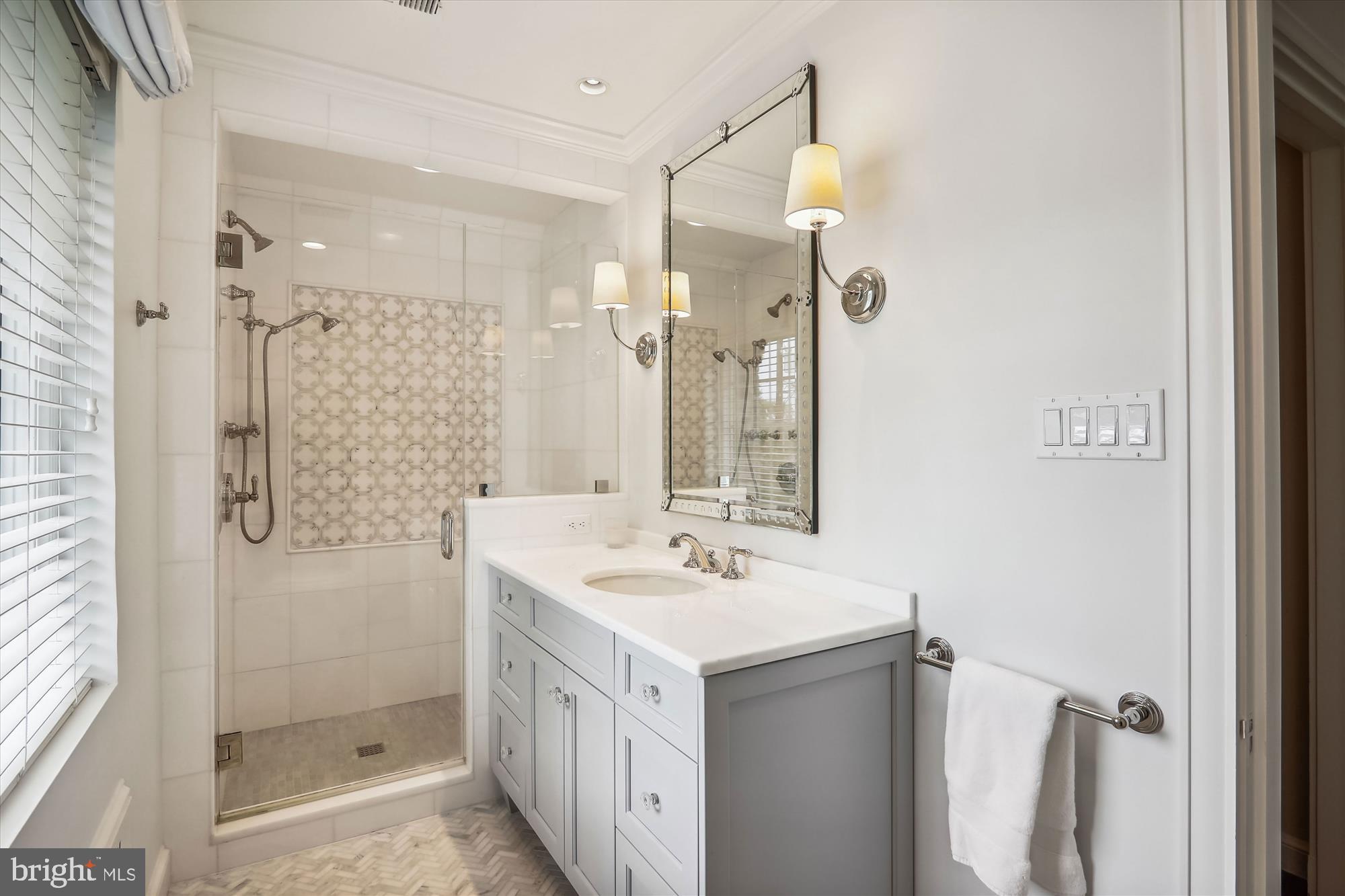 RIDGEWOOD VILLAGE - Residential