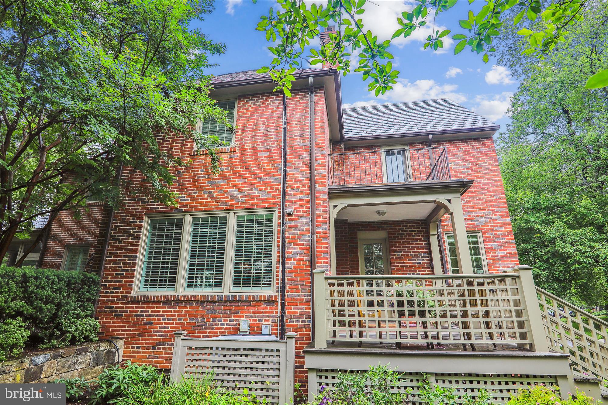 RIDGEWOOD VILLAGE - Residential