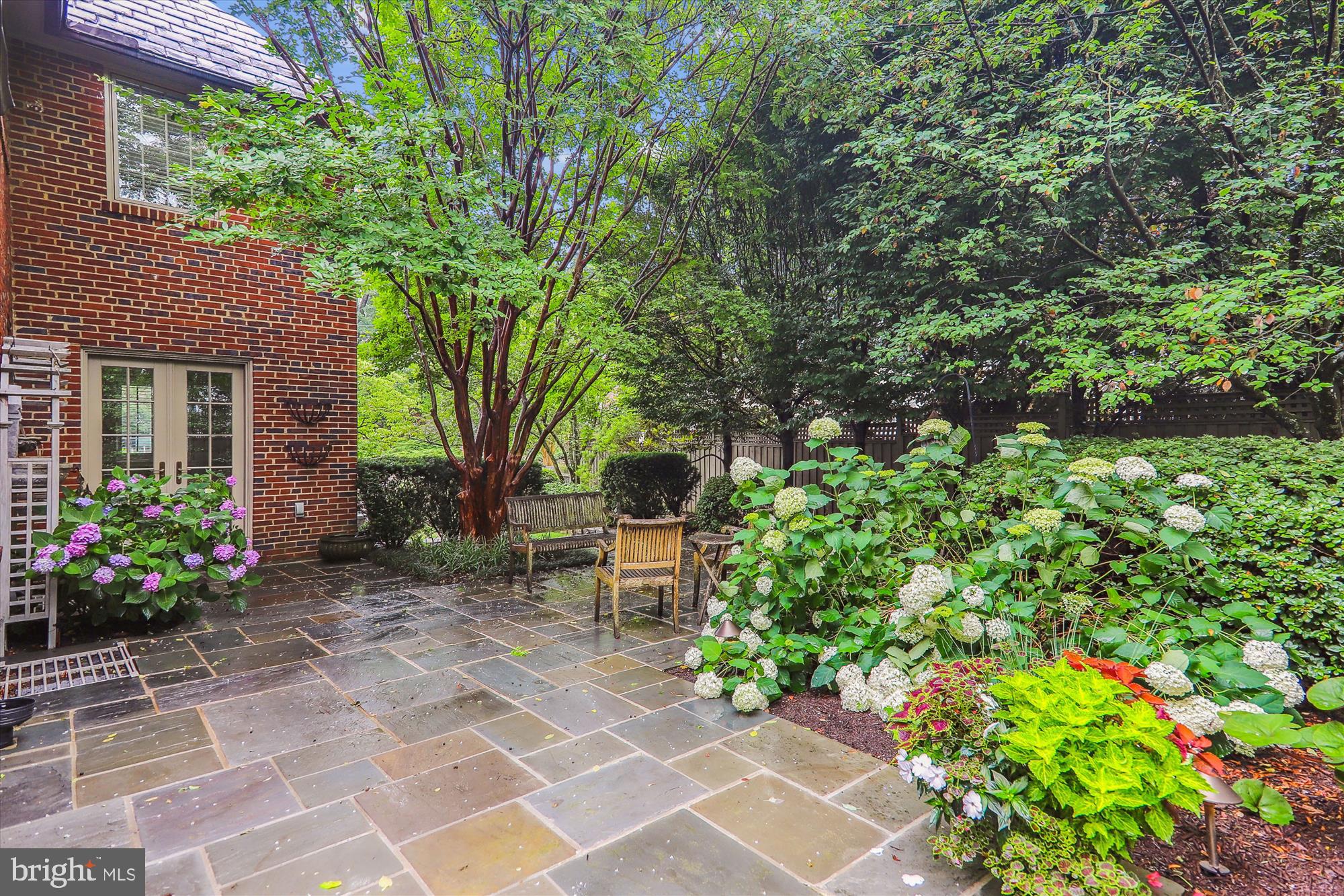 RIDGEWOOD VILLAGE - Residential