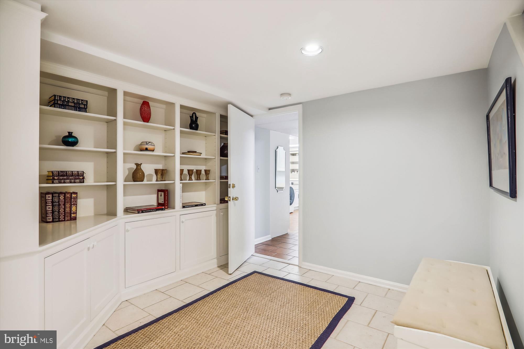 RIDGEWOOD VILLAGE - Residential